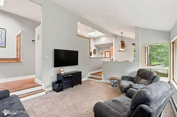 27336 Golden Eagle CT, Chugiak, AK 99567