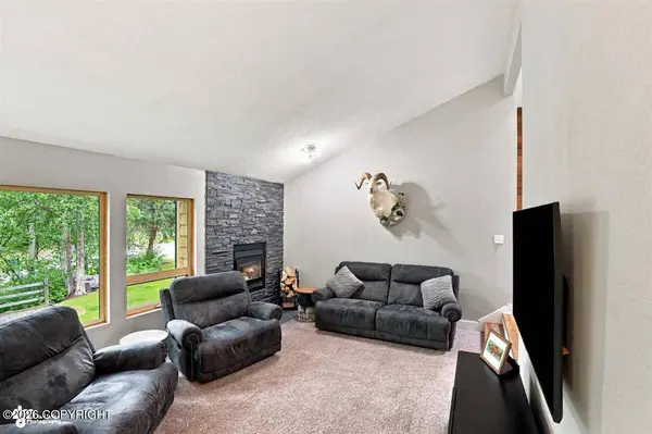 27336 Golden Eagle CT, Chugiak, AK 99567