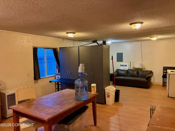 61 7th AVE, Bethel, AK 99559