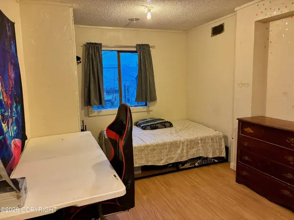 61 7th AVE, Bethel, AK 99559
