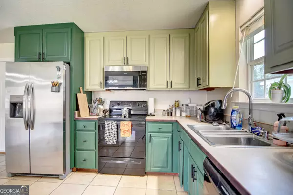 819 Kristen LN, Hahira, GA 31632