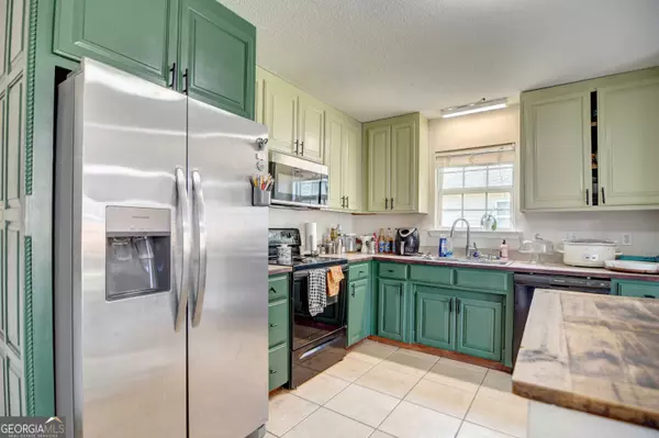 819 Kristen LN, Hahira, GA 31632