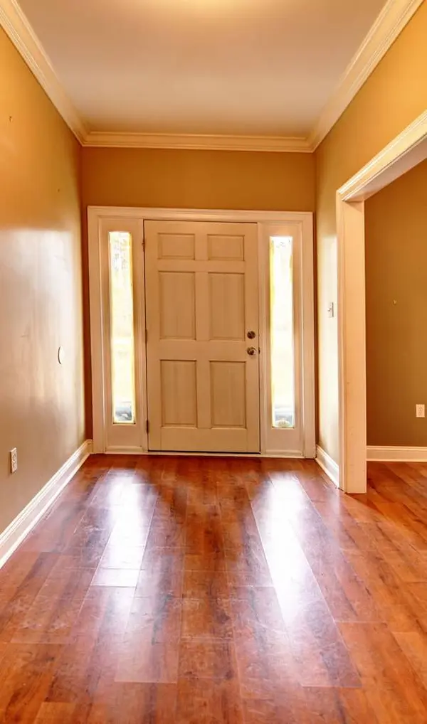 118 Foxworth Trl, Nashville, GA 31639