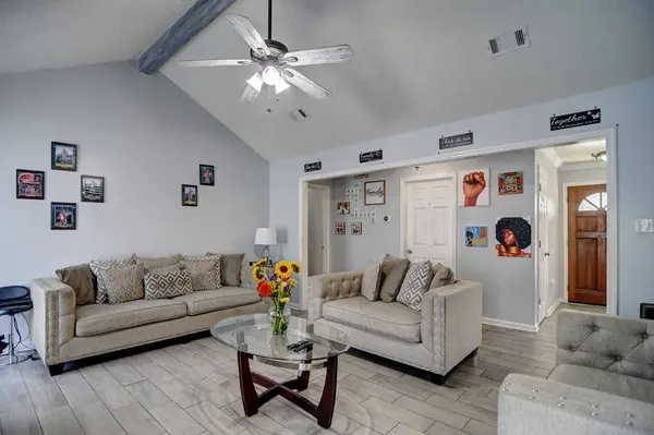 4120 Clay Dr, Valdosta, GA 31605