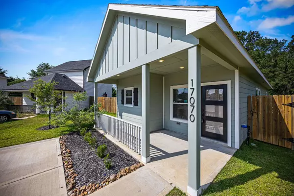 17070 Marie Village DR, Conroe, TX 77306