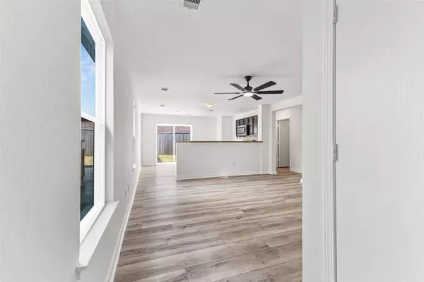 2746 Piney Lake CT, Houston, TX 77038