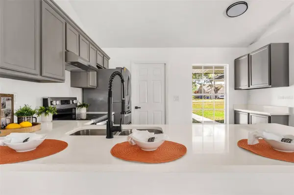 4243 WORTHINGTON PL, Mascotte, FL 34753