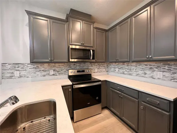 2295 GARDEN BELLE DR, Clermont, FL 34711