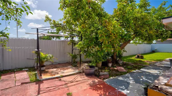 7315 SW 127th Ct, Miami, FL 33183