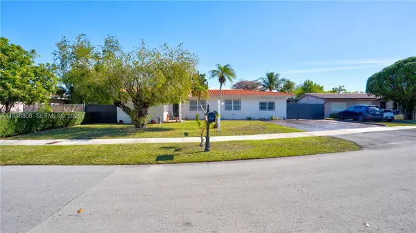 6815 SW 134th Ct, Miami, FL 33183