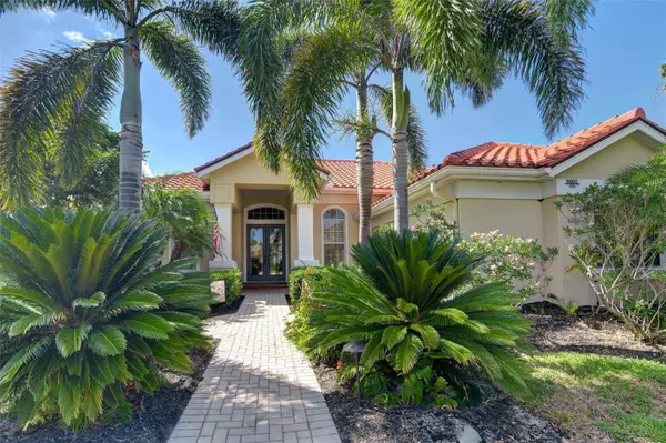 8005 ROYAL BIRKDALE CIR, Lakewood Ranch, FL 34202