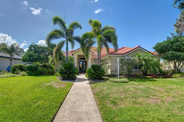 8005 ROYAL BIRKDALE CIR, Lakewood Ranch, FL 34202