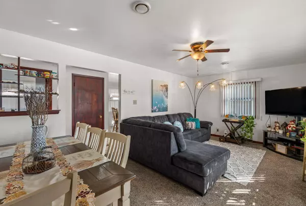 5824 S Marilyn St, Milwaukee, WI 53221