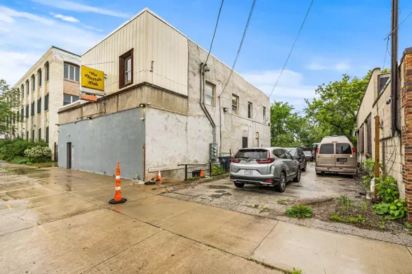 5048 N 35th St Unit 5050, Milwaukee, WI 53209