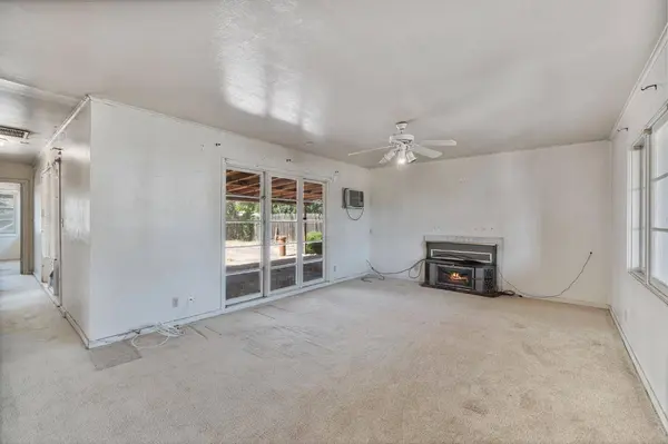 2626 E Princeton AVE, Fresno, CA 93703