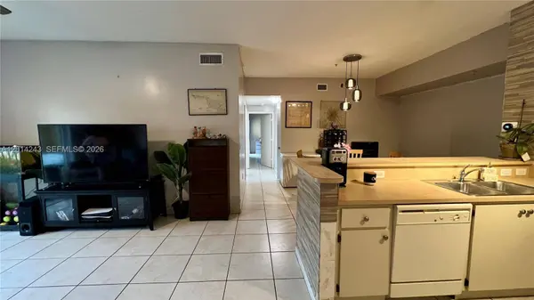 7220 NW 114th Ave #20216, Doral, FL 33178