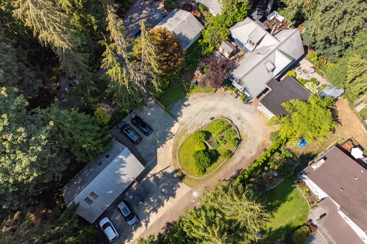 23803 128 Cres, Maple Ridge, BC V4R 1P5