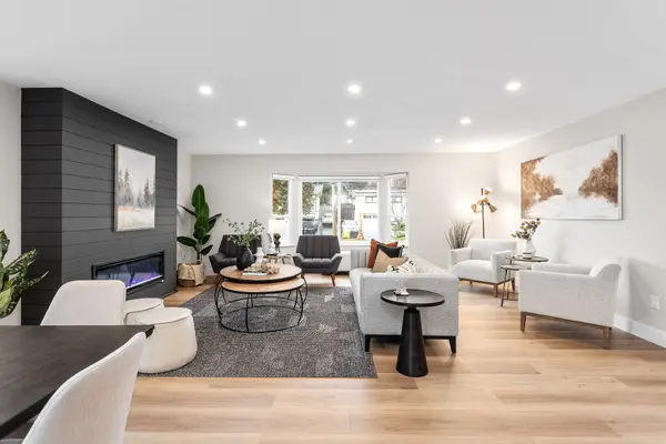 2466 Tolmie Ave, Coquitlam, BC V3K 3E7