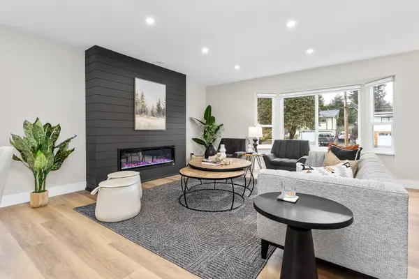 2466 Tolmie Ave, Coquitlam, BC V3K 3E7