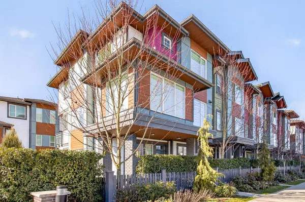 20763 76 Ave #12, Langley Twp, BC V2Y 3N8