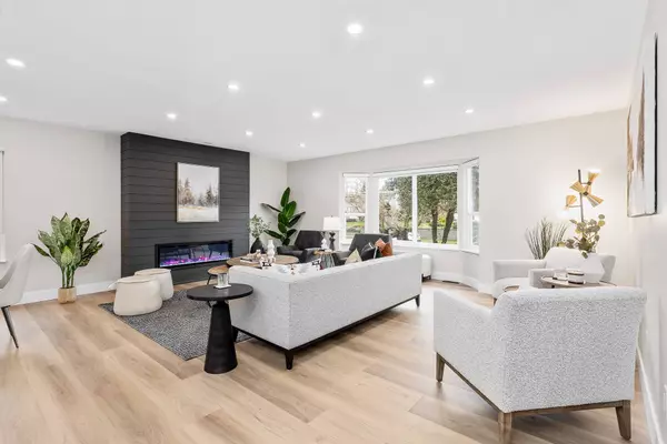 2466 Tolmie Ave, Coquitlam, BC V3K 3E7