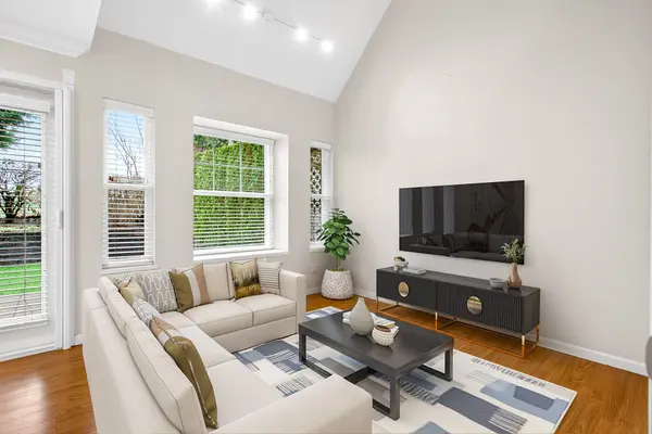 23085 118 Ave #12, Maple Ridge, BC V2X 3J7