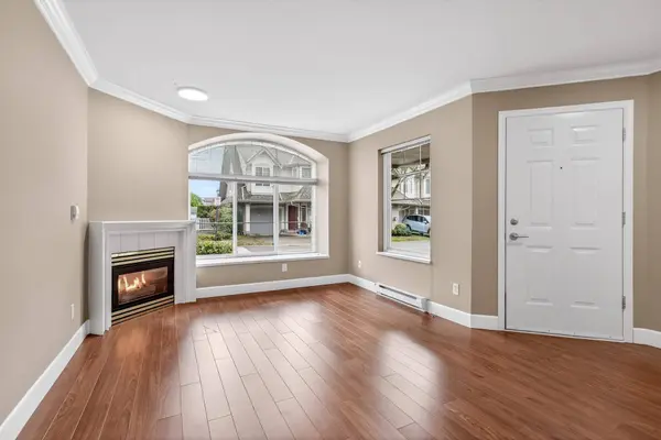 23085 118 AVE #12, Maple Ridge, BC V2X 3J7