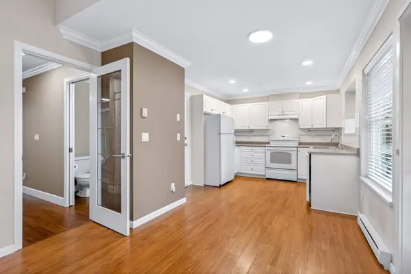 23085 118 AVE #12, Maple Ridge, BC V2X 3J7