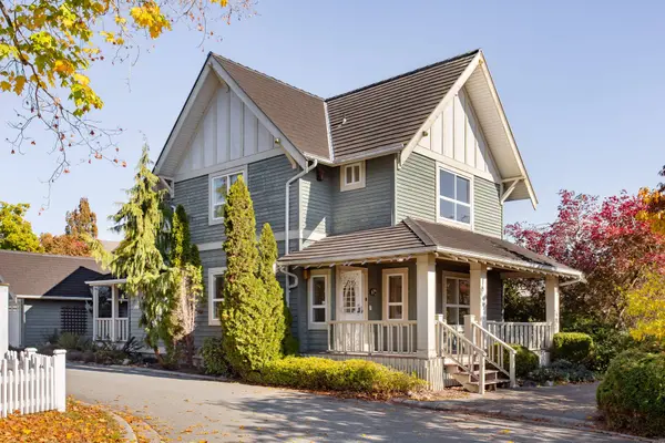 111 Foundry Row