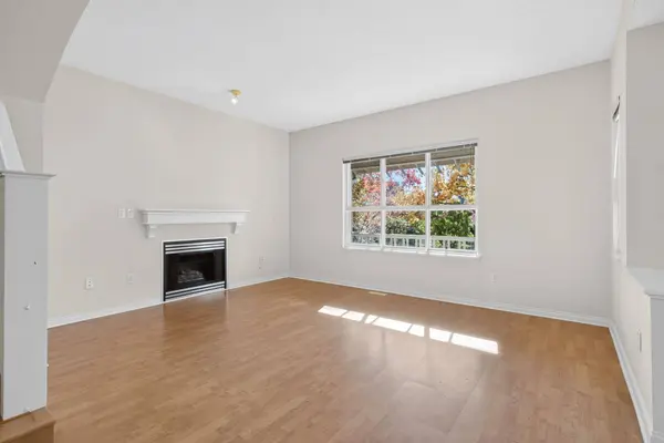111 Foundry ROW, New Westminster, BC V3M 6X5