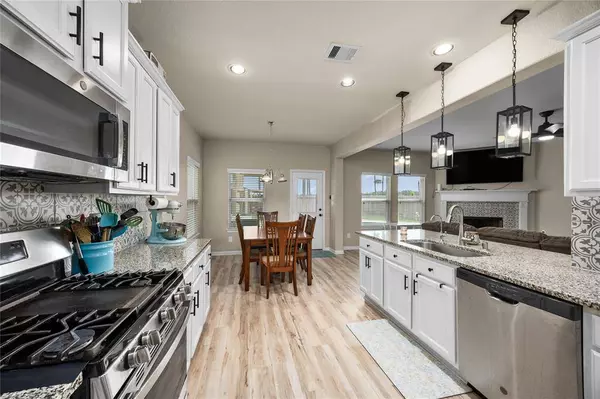 20272 Torrey Pines LN, Cleveland, TX 77327