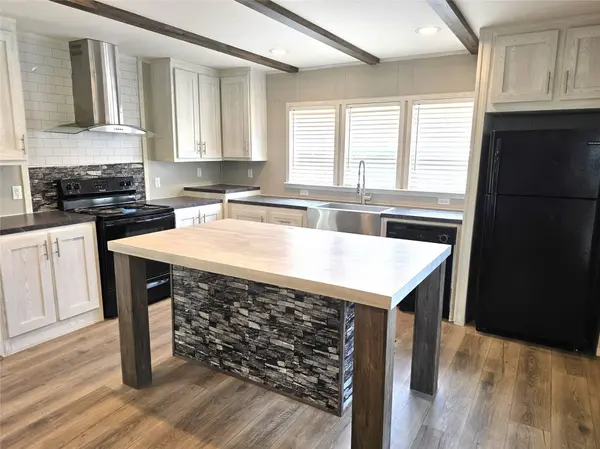215 Buffalo WAY, Trinity, TX 75862
