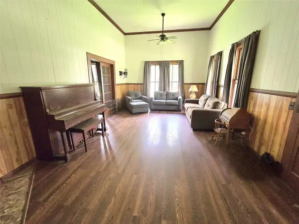 506 W Harris ST, Kirbyville, TX 75956