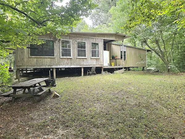4499 Weaver Bend RD, Huntington, TX 75949