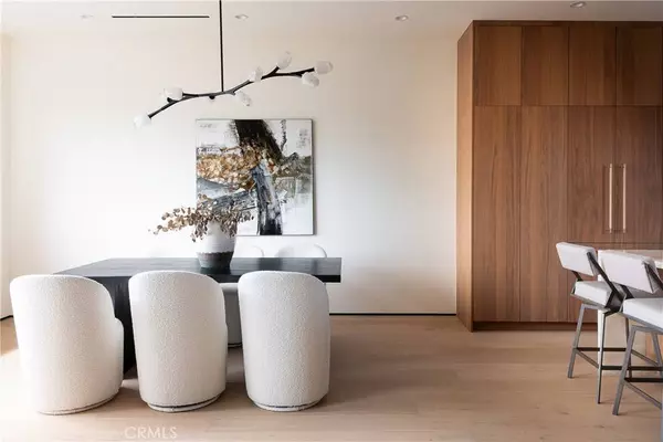 2221 West Starview Lane, Los Angeles, CA 90026