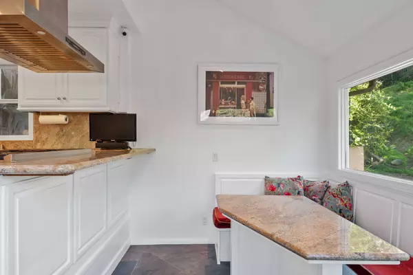 2433 San Marco Dr, Los Angeles, CA 90068-2736