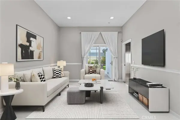 7406 Collett, Van Nuys, CA 91406