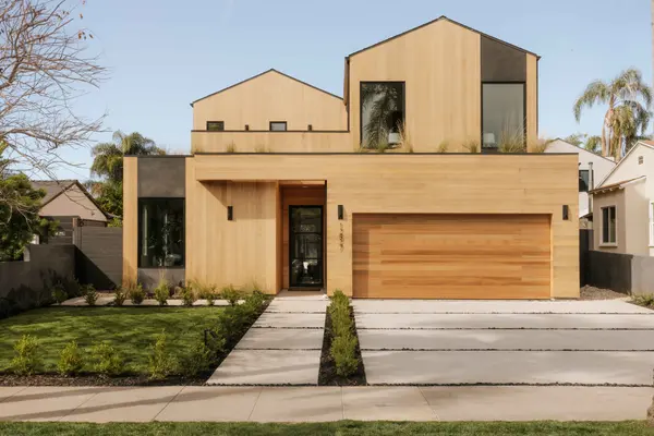 12527 Mitchell Ave, Los Angeles, CA 90066-4805