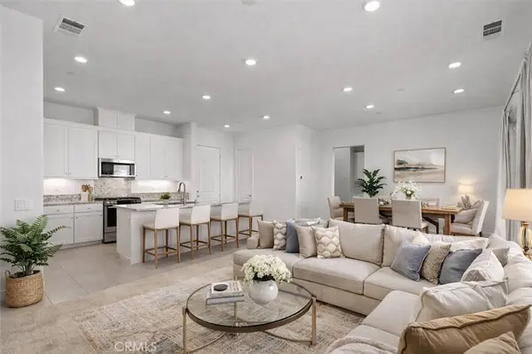 27410 Merlin PL #305, Valencia, CA 91381