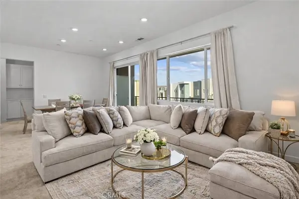 27410 Merlin PL #305, Valencia, CA 91381