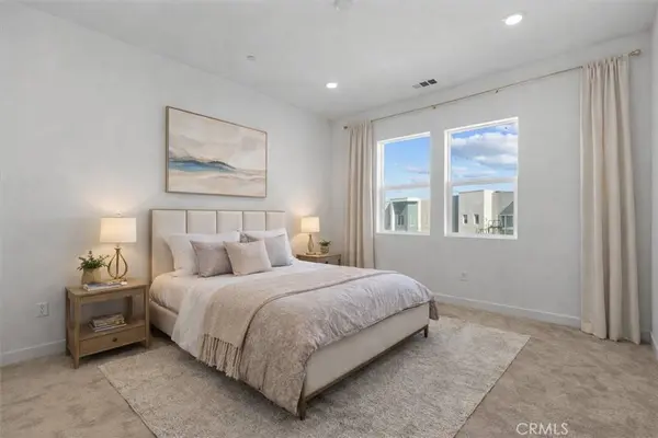 27410 Merlin PL #305, Valencia, CA 91381