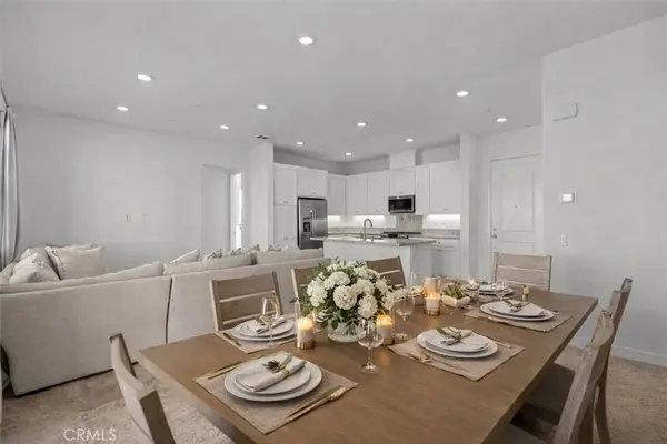 27410 Merlin PL #305, Valencia, CA 91381