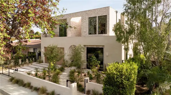 14032 Hartsook, Sherman Oaks, CA 91423