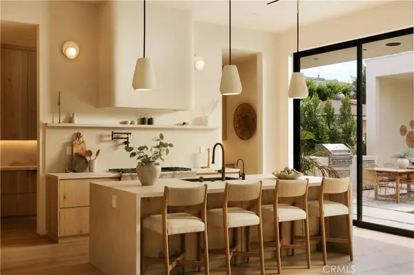 14032 Hartsook, Sherman Oaks, CA 91423