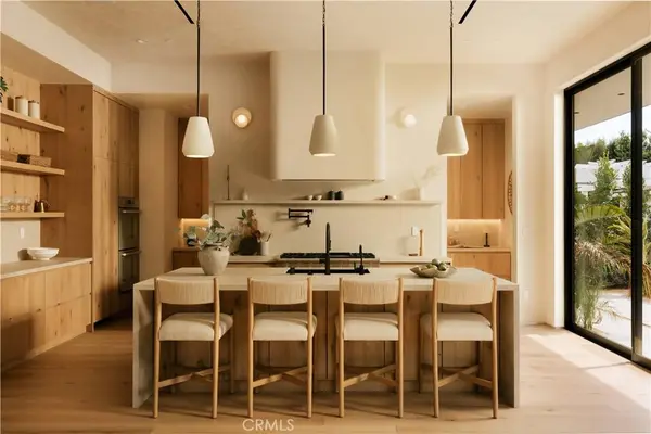 14032 Hartsook, Sherman Oaks, CA 91423