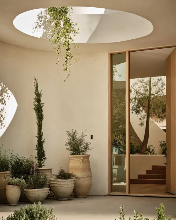 3712 Goodland Ave, Studio City, CA 91604-2312