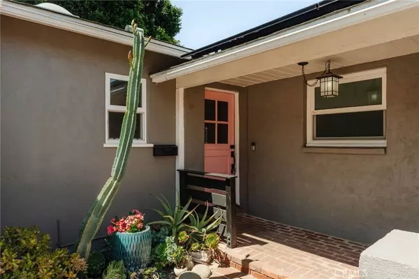 4741 Santa Lucia DR, Woodland Hills, CA 91364