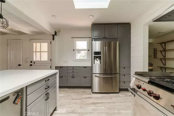 4741 Santa Lucia DR, Woodland Hills, CA 91364