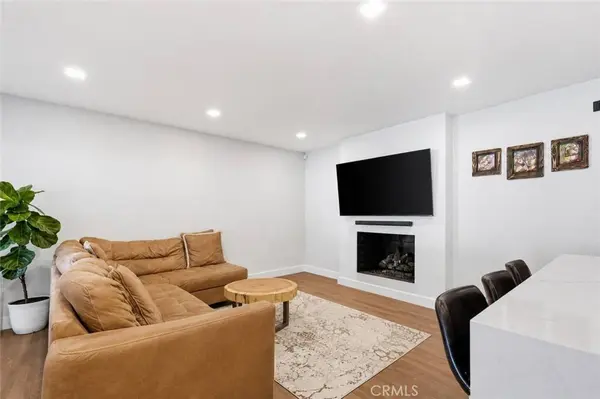 11637 Prager, Lakeview Terrace, CA 91342