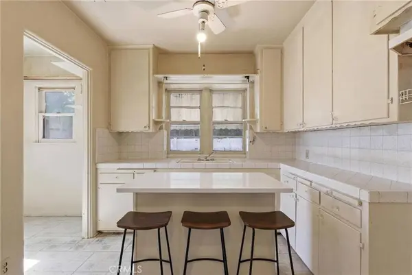 5710 Cantaloupe, Valley Glen, CA 91401